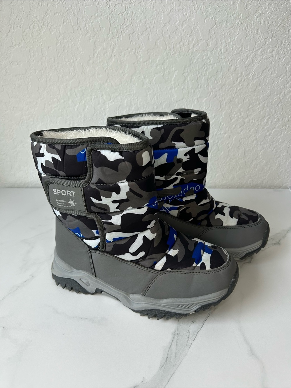 Sport Camouflage Winter Boots in Gray, Black & Blue